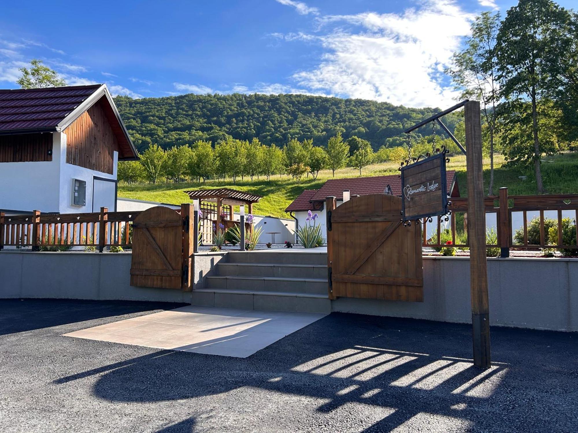 Romantic Lodge Баня-Лука Екстер'єр фото